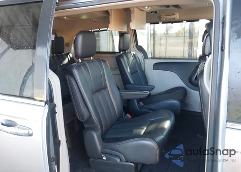 2015 Chrysler Town & Country Touring-L from USA, damaged, VIN 2C4RC1CG1FR574182